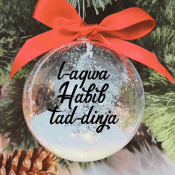 L-Aqwa Ħabib tad-Dinja - 10cm Acrylic Bauble