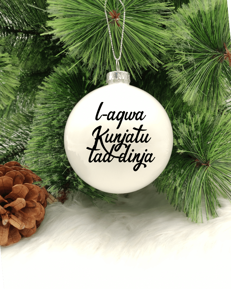 L-Aqwa Kunjatu tad-Dinja - 8cm Glass Bauble