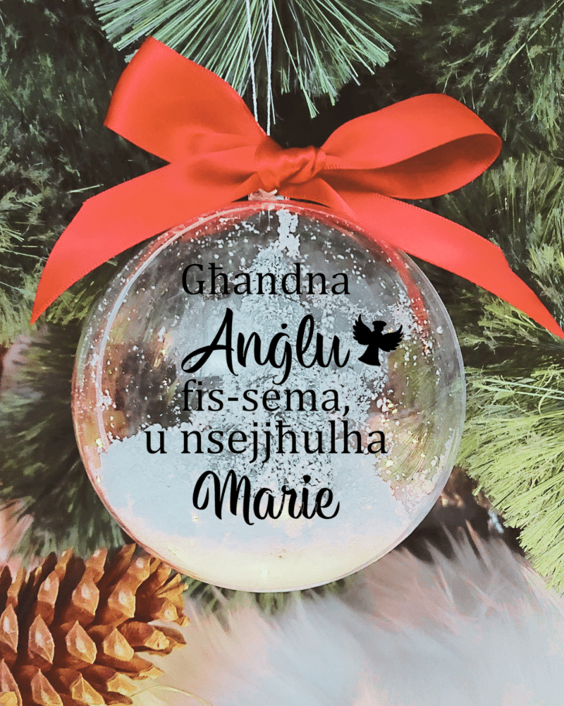 Personalised Għandna Anġlu u Nsejjħulha.. - 10cm Acrylic Bauble