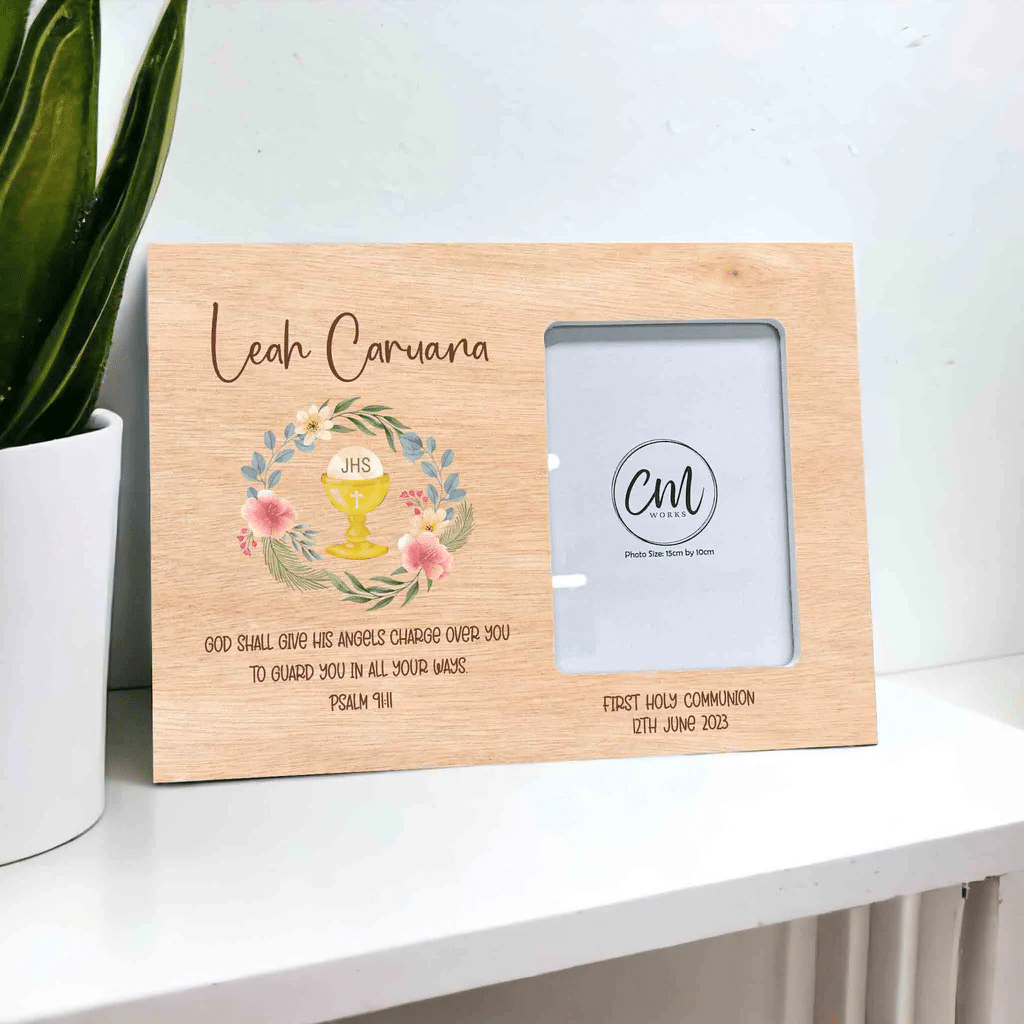 Holy Communion Natural Floral Frame