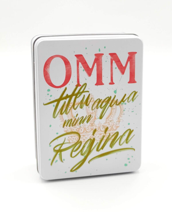 Omm.. Reġina - Tin Box
