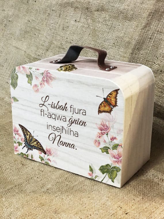 L-Isbaħ Fjura… Nanna - Wooden Suitcase Box